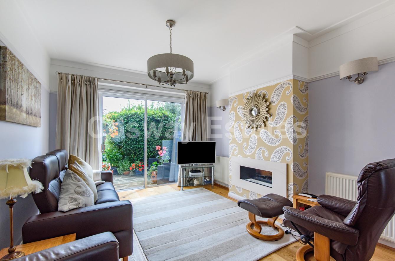 Aberdare Gardens, Mill Hill